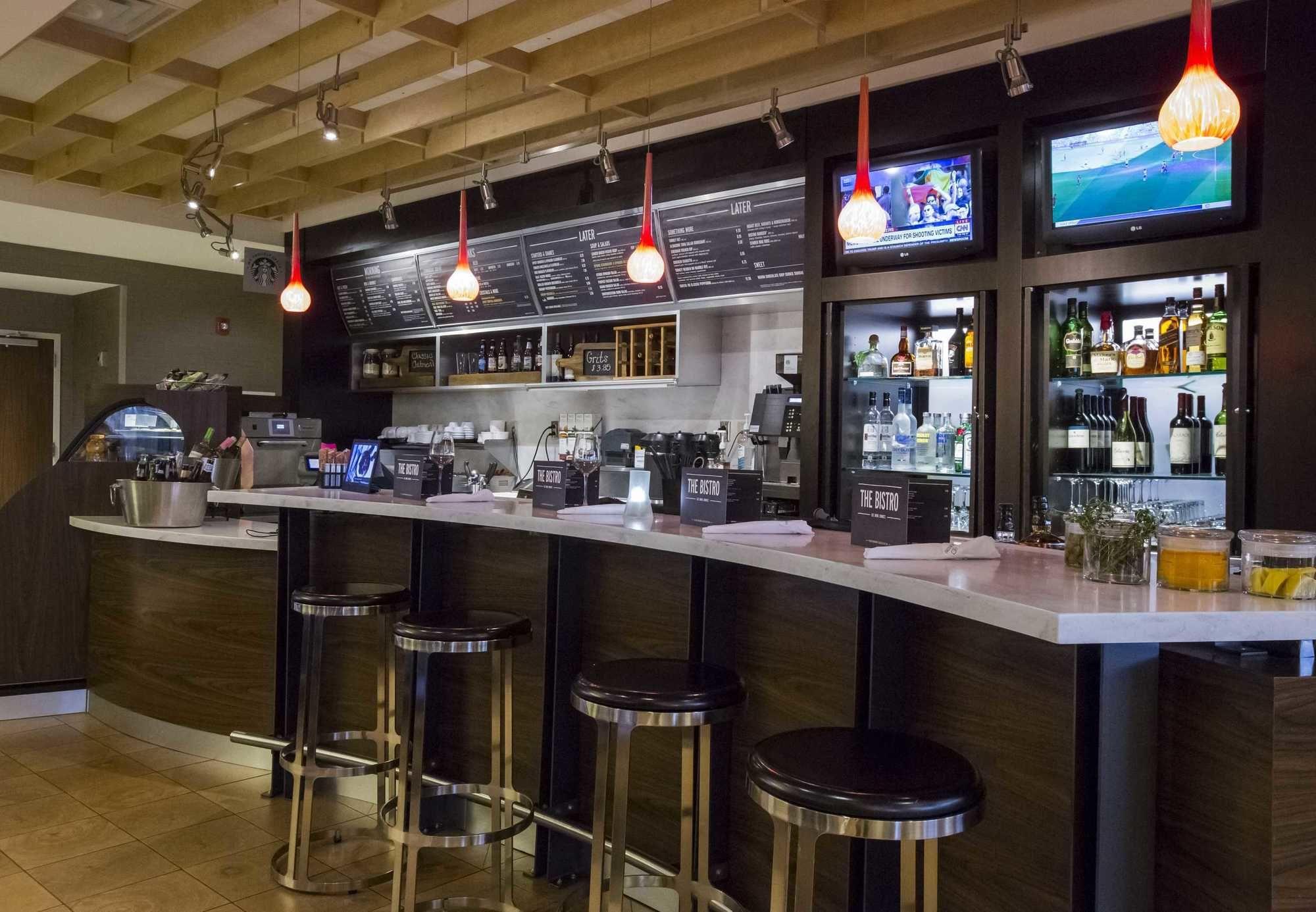 杰克逊机场/明珠万怡酒店 珀尔 外观 照片